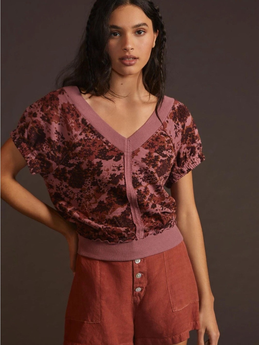 Floral V-Neck Short Sleeve Top in Dusty Rose